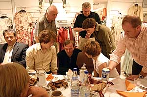 Bei der anschlieenden Brotzeit war ausgiebig Zeit zur Unterhaltung